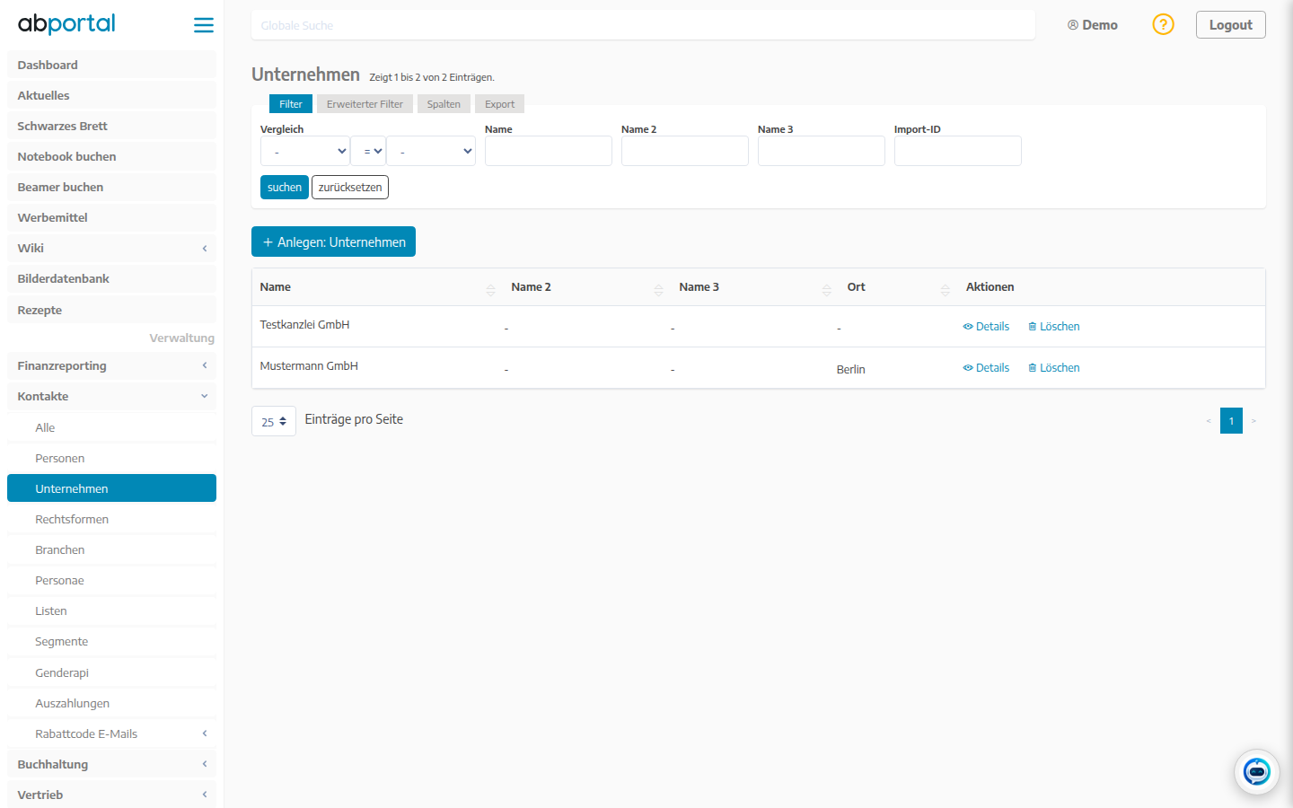 Screenshot der Unternehmensliste im CRM-Modul mit Filterleiste und Suchergebnissen